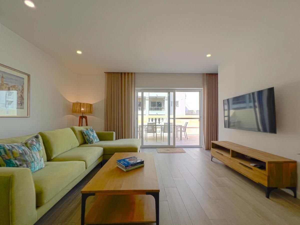 Апартаменты 21 Townhouse In St Julians Сент Джулианс Экстерьер фото