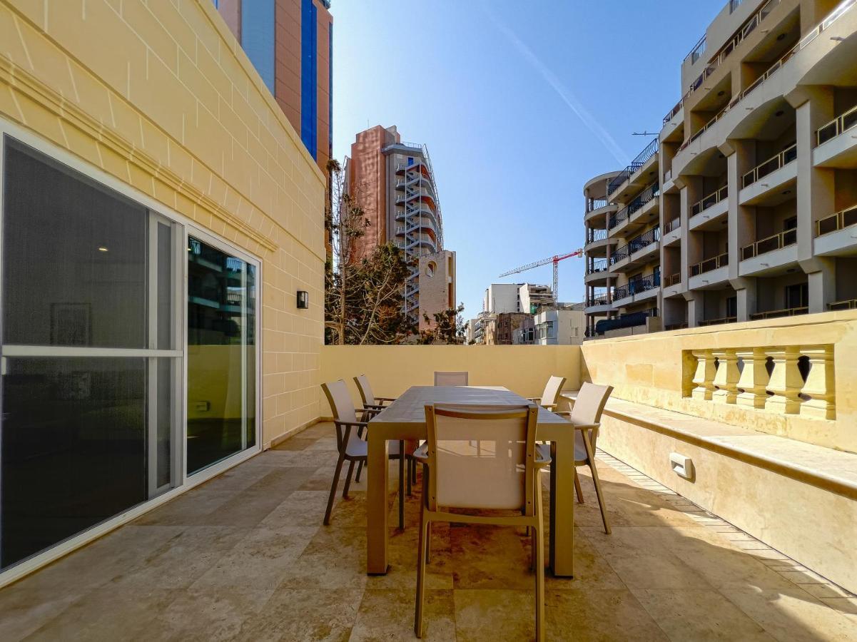 Апартаменты 21 Townhouse In St Julians Сент Джулианс Экстерьер фото